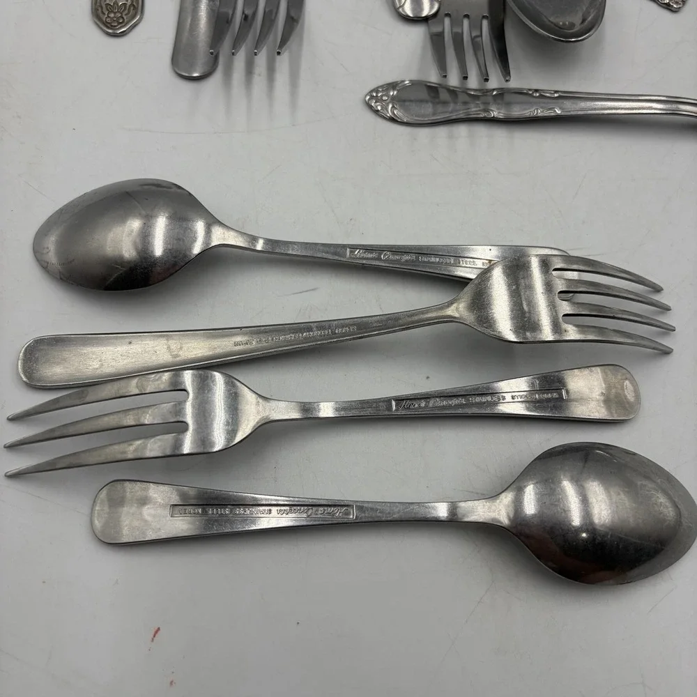 14 Pieces Stainless Steel Silverware Flatware Set Mixed Spoons Forks Dinnerware
